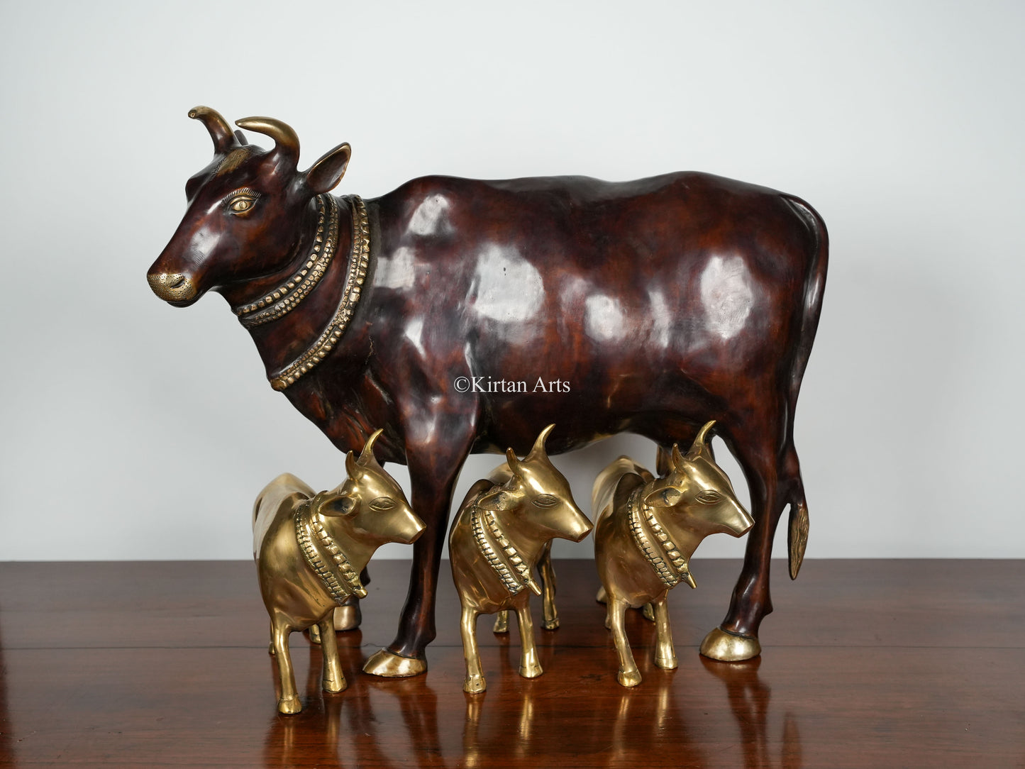Brass Large Cow (Gomatha) With Three Calves | Dual Tone Finish | 28"