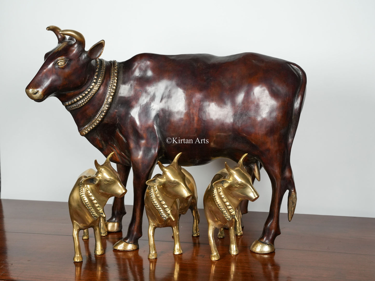 Brass Large Cow (Gomatha) With Three Calves | Dual Tone Finish | 28"