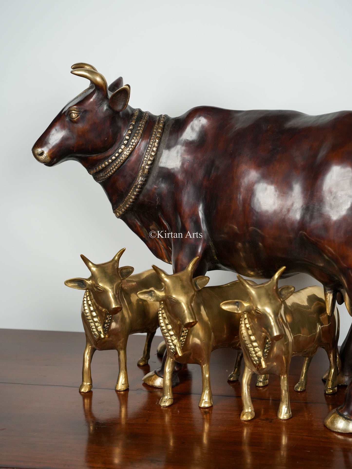 Brass Large Cow (Gomatha) With Three Calves | Dual Tone Finish | 28"