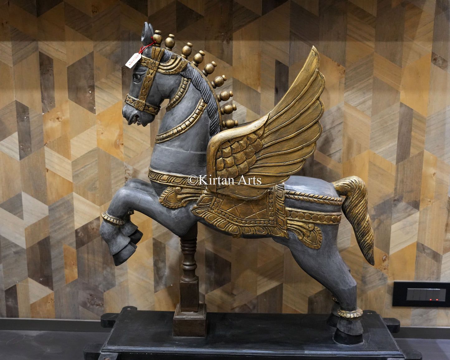 Wooden Flying Horse | 41"