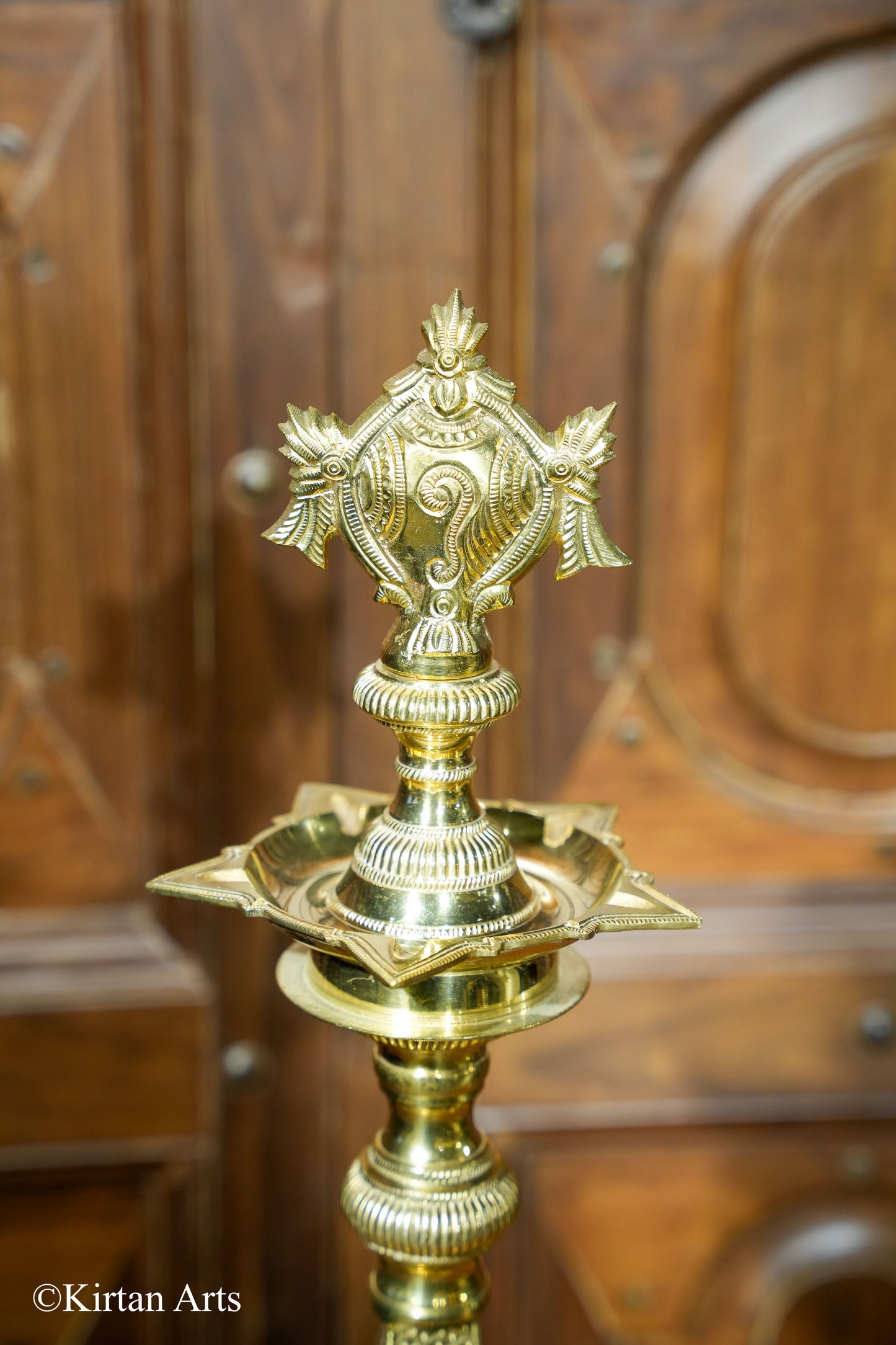 Sangu Chakram Bronze Lamp Pair 24"