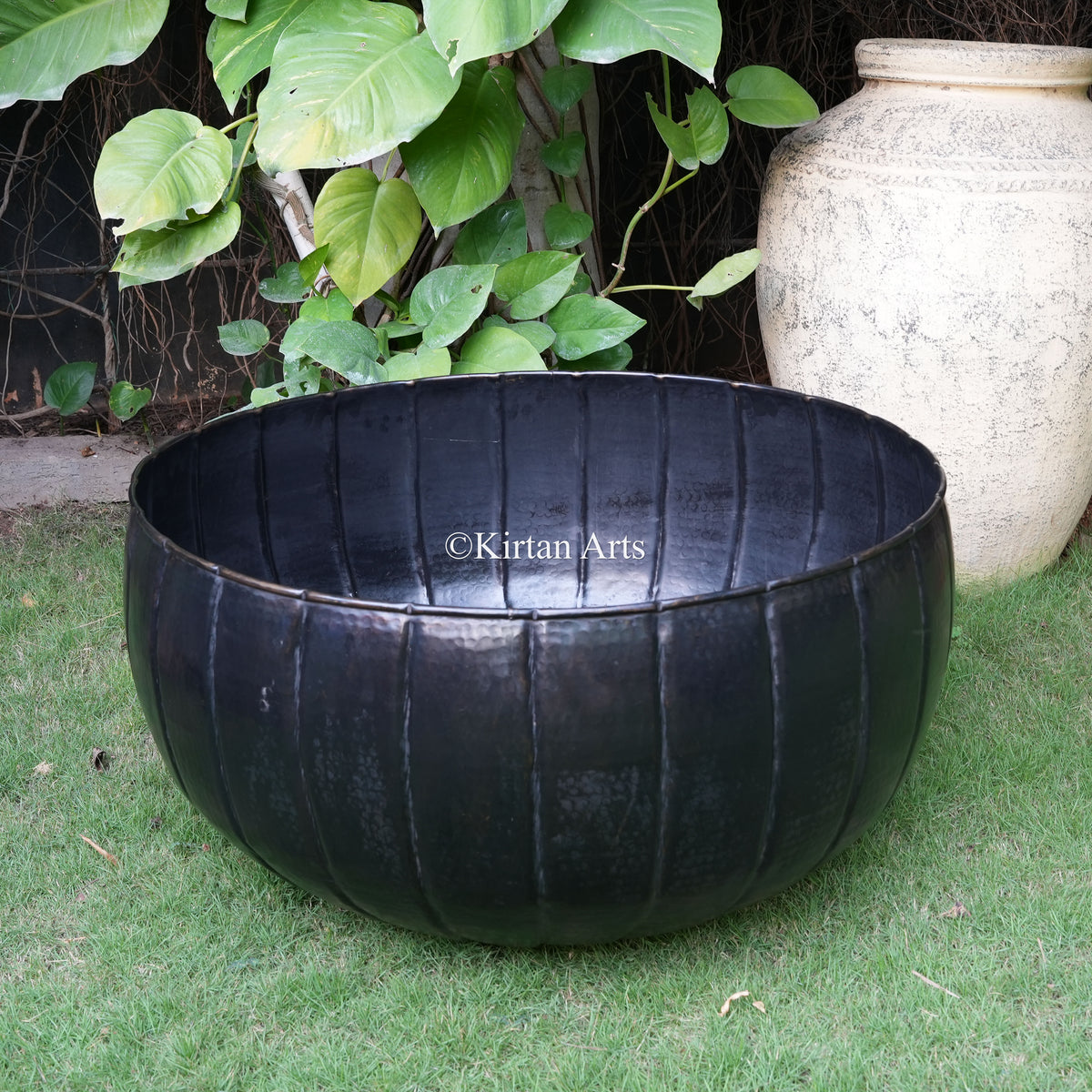 Black Ribbed Metal Bowl Planter – Pumpkin Style 20"