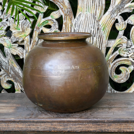 Antique Brass Globe Pot with Flat Rim 16"