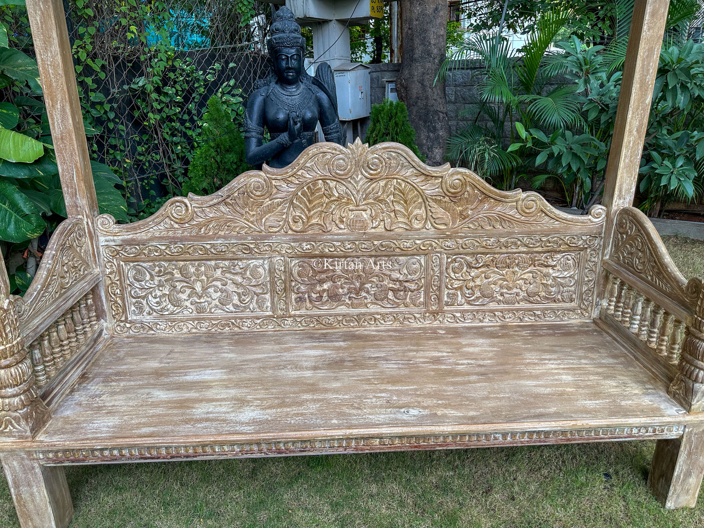 Wooden Day Bed | Distress Finish | 7x7 ft