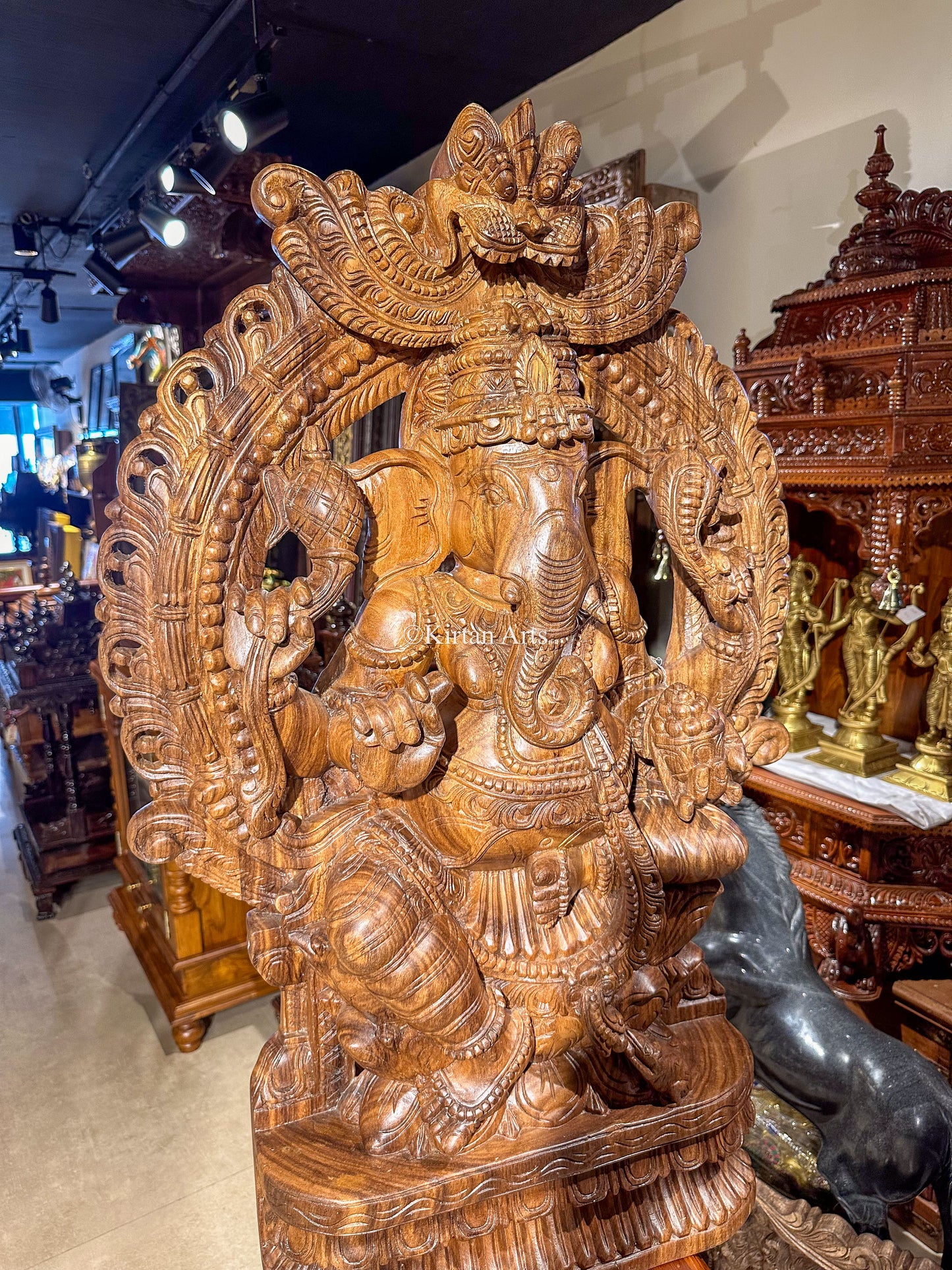 Wood Carved Lord Ganesha with Prabhavali | 3ft