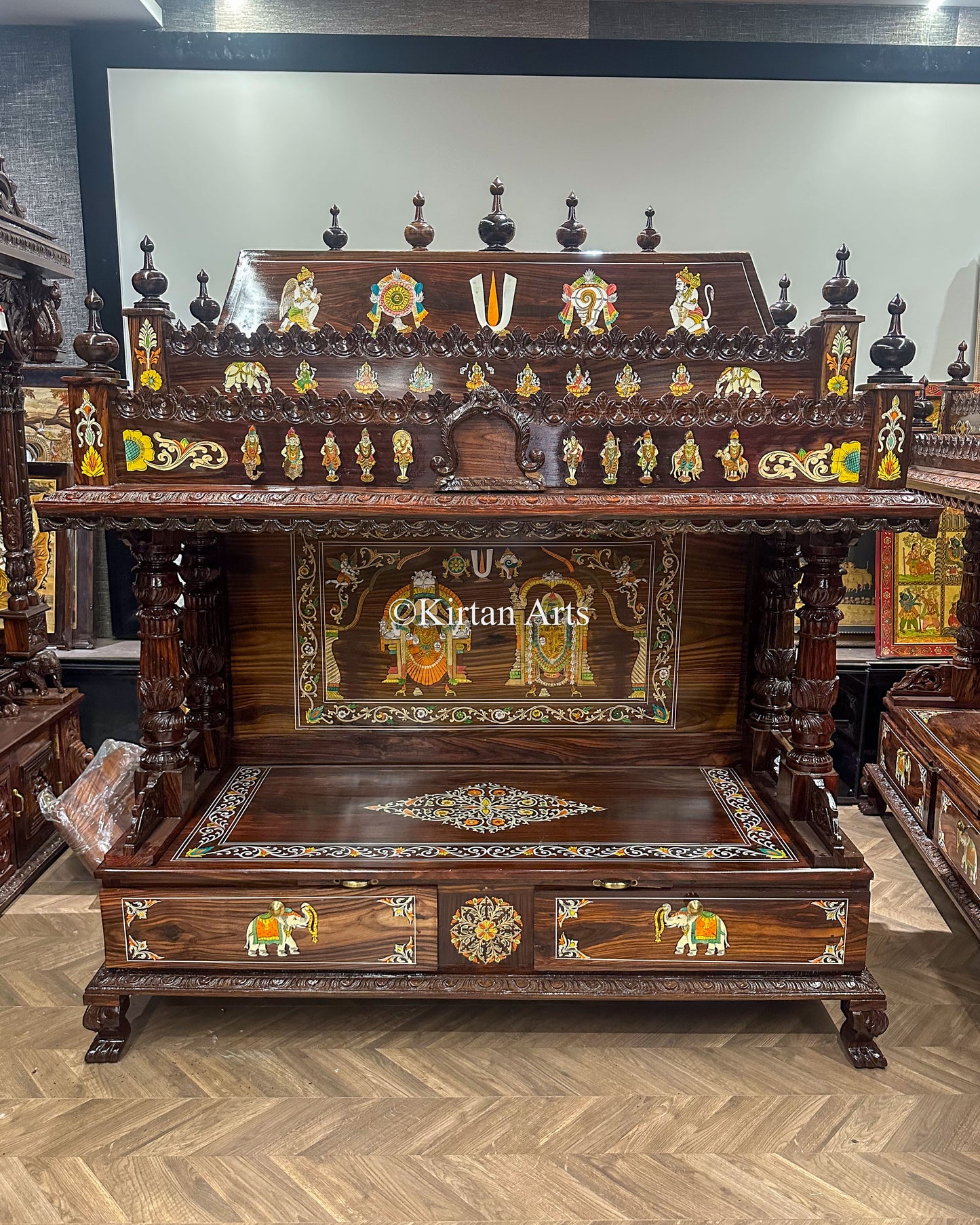 Grand Rosewood Hand-Carved Heritage Pooja Mandir – Intricate Inlay Artistry| 5.5x5x2 ft