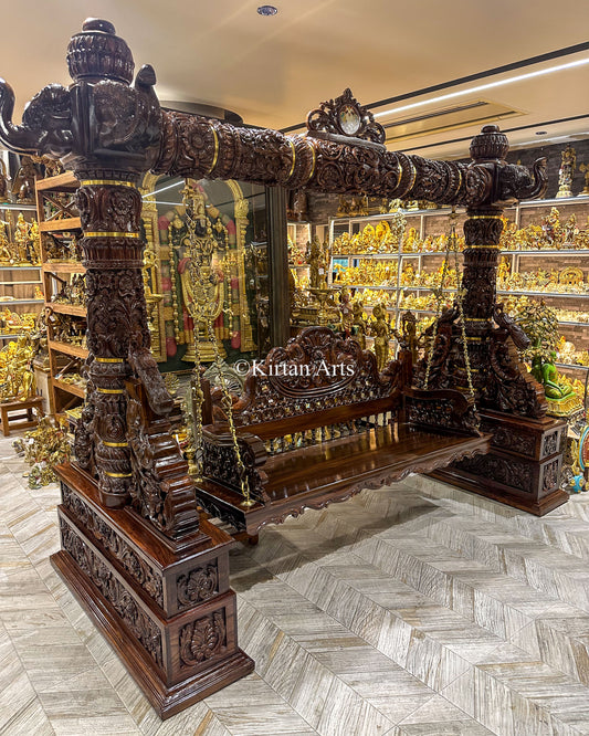 Monumental Rosewood Grand Jhula – Deep-Relief Hand-Carvings & Architectural Majesty