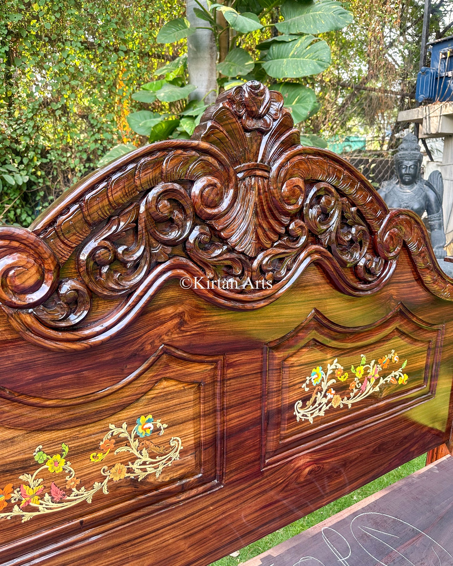 Hand Carved Rosewood King Bed | Floral Inlay Work | 6.6x6 ft