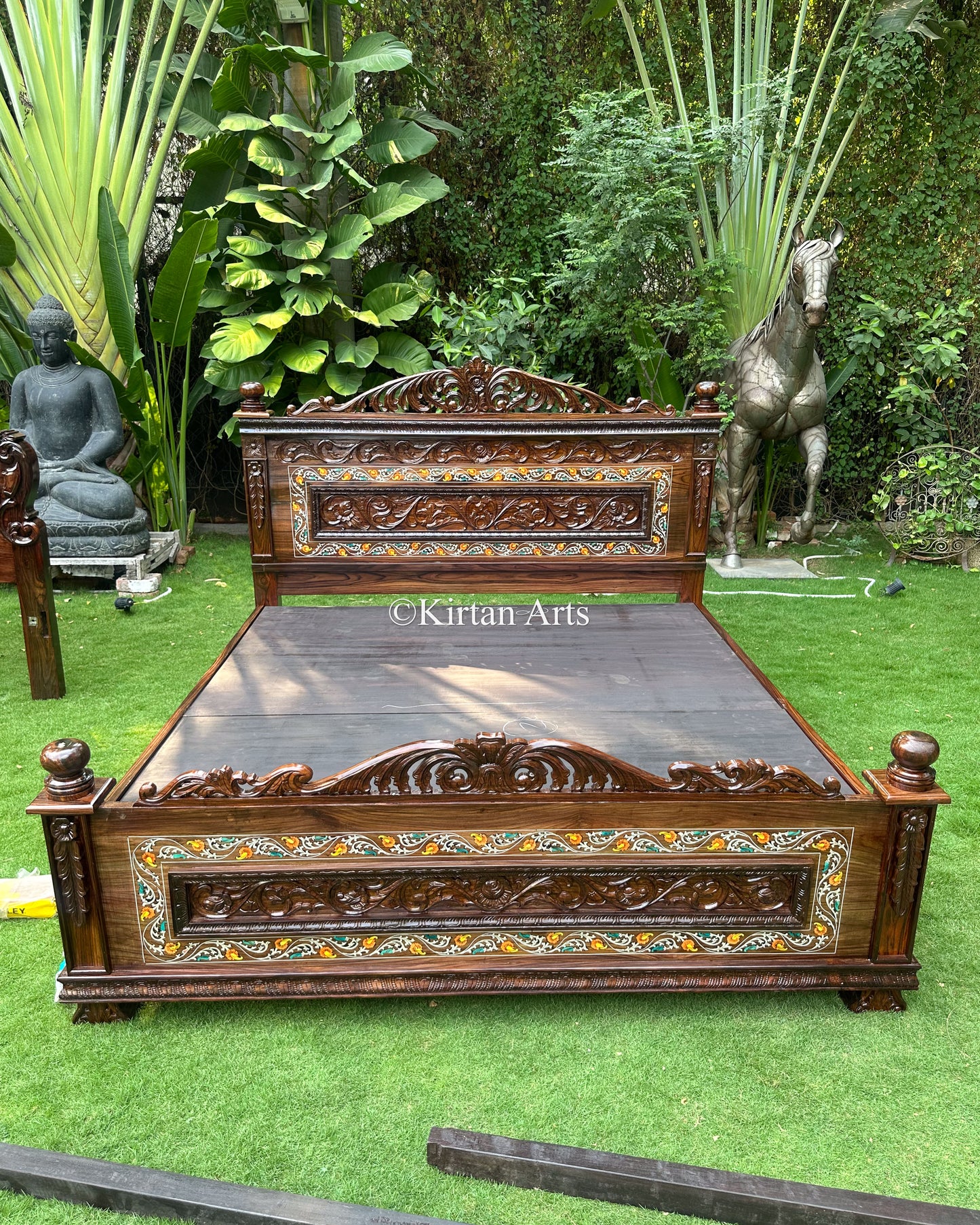 Grand Rosewood King Bed – Intricate Floral Inlay & Deep-Relief Hand Carving | 6.6x6 ft